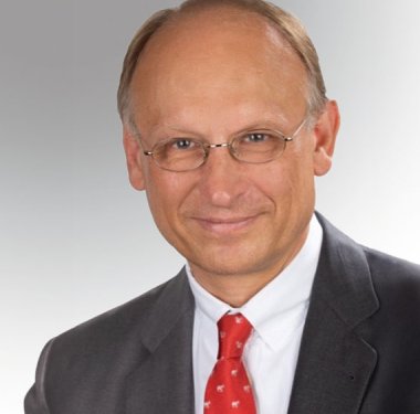 PROF. DR. MED. DR. RER. POL. NIELS BERGEMANN Ärztlicher Direktor und Chefarzt der PRIVATKLINIK REGENA Bad Brückenau
