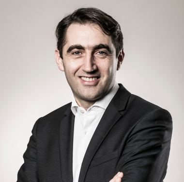 Interview mit Dr. Mike Körner, Gründer und Inhaber der Defence-Beratung ACTRANS. Seit mehr als 20 Jahren an der Schnittstelle von Strategie, Industrie und Verteidigung tätig.