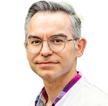 Hristo Bovadzhiev ist Facharzt für Innere Medizin, Hämatologie und Onkologie sowie Palliativmediziner. Seit Ende 2022 ist er Chefarzt der Habichtswald Reha-Klinik, die zur Wicker-Gruppe gehört.