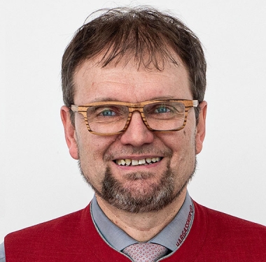 Ing. Anton Hofer Produktmanager, Hargassner Heiztechnik