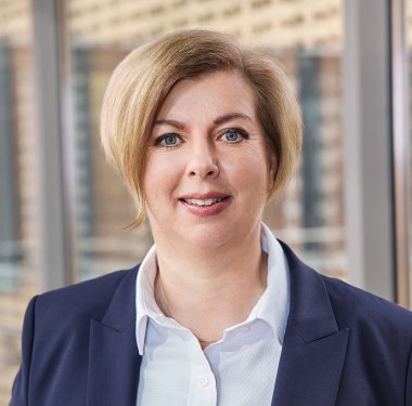 DR. KARIN THELEN, Geschäftsführerin Regionale Energiewende der Stadtwerke München