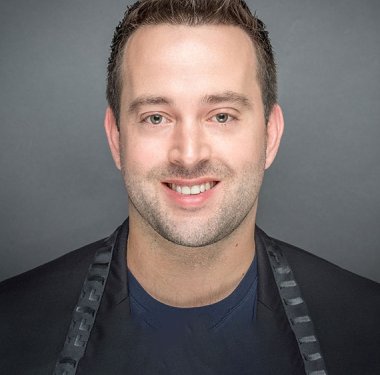 Kian Gould ist CEO und Gründer der AOE-Unternehmensgruppe.