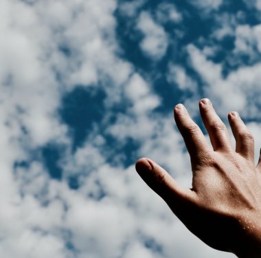 Jeder Kunde hat sehr individuelle Erwartungshaltungen an die Cloud – technisch wie wirtschaftlich (Foto: Jeremy Perkins, Unsplash)