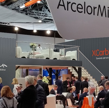 Am Messestand der Zukunft: Mit XCarb™ geht ArcelorMittal den Weg in die klimaneutrale Stahlherstellung. 