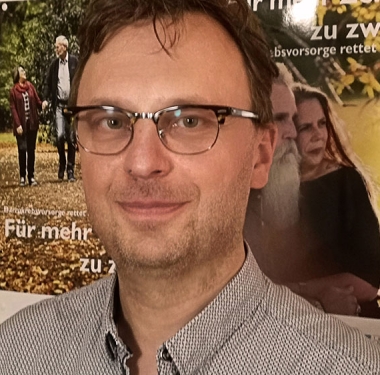 Thomas Klecha-Fauré,  Geschäftsführer, CARE diagnostica  Laborreagenzien GmbH
