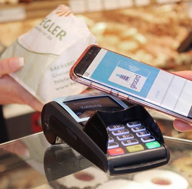 Ein Schritt in die Zukunft – digitales Bezahlen mit der girocard