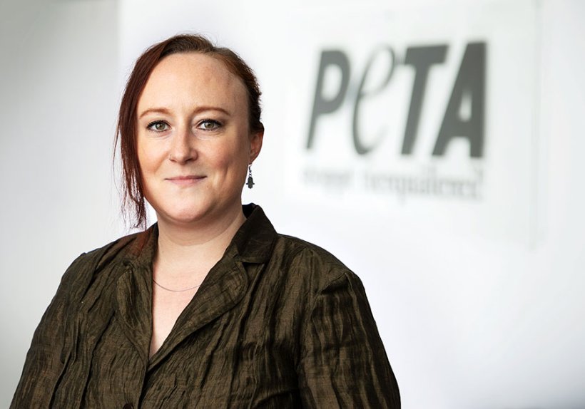 Sophie Burke arbeitet als Pressereferentin bei PETA Deutschland in Stuttgart und ist selbst überzeugte Veganerin. Sophie Burke arbeitet als Pressereferentin bei PETA Deutschland in Stuttgart und ist selbst überzeugte Veganerin.
