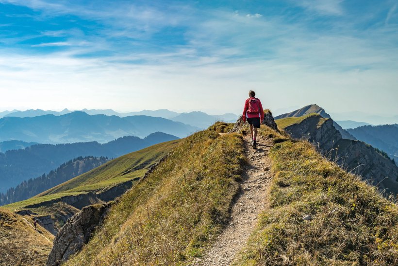 Von Belastung zu Stabilität braucht es mehr als einen einzelnen Schritt, sondern einen Weg, der Zeit und Mut erfordert, wodurch sich neue Perspektiven eröffnen.