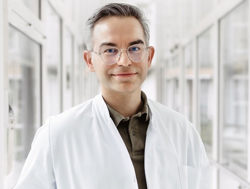 Dr. med. Hristo Boyadzhiev, Chefarzt Onkologie an der Habichtswald Reha-Klinik in Kassel, Facharzt für Innere Medizin und Hämatologie und Onkologie, Palliativmediziner.Dr. med. Hristo Boyadzhiev, Chefarzt Onkologie an der Habichtswald Reha-Klinik in Kassel, Facharzt für Innere Medizin und Hämatologie und Onkologie, Palliativmediziner.