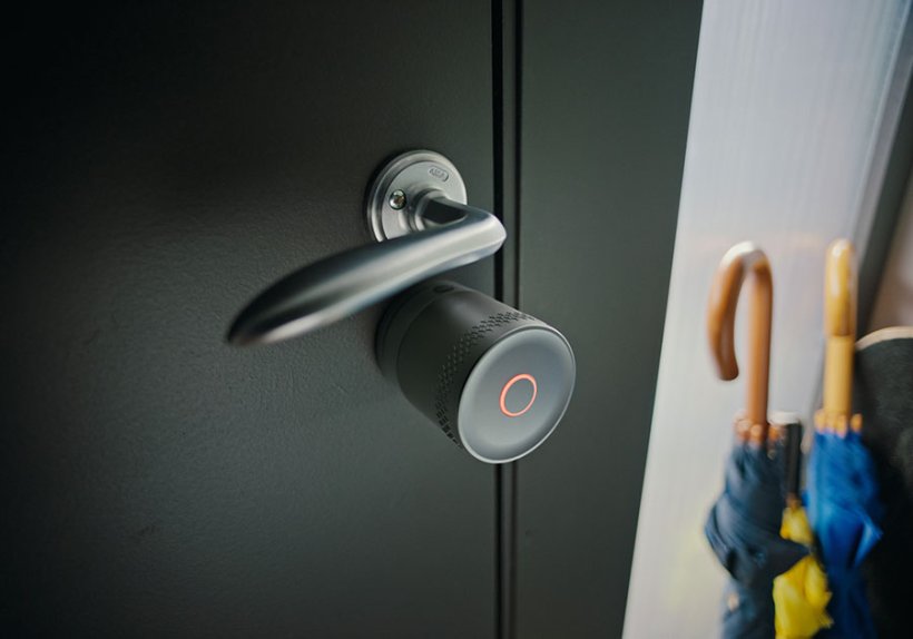 Das Linus® Smart Lock L2 Lite von Yale: schlüsselloser Komfort, leicht zu installieren – und ein Geschenk, das Sicherheit und Nachhaltigkeit verbindet.