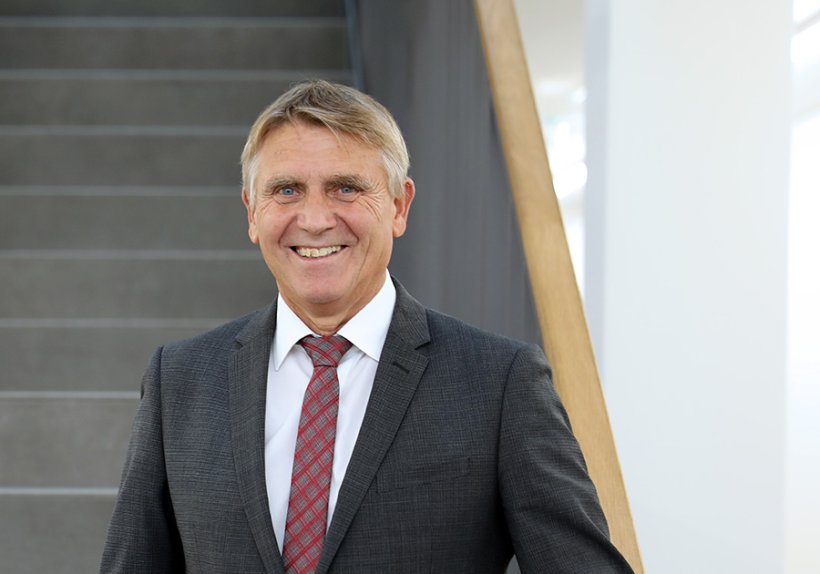 Dr. Hans-Jürgen Schlindwein, Leiter Produktmanagement Kühlschmierstoffe bei Rhenus Lub