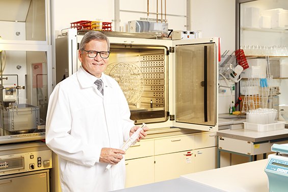 Dr. agr. Joachim Pheiffer, Geschäftsführer der Biopract GmbH