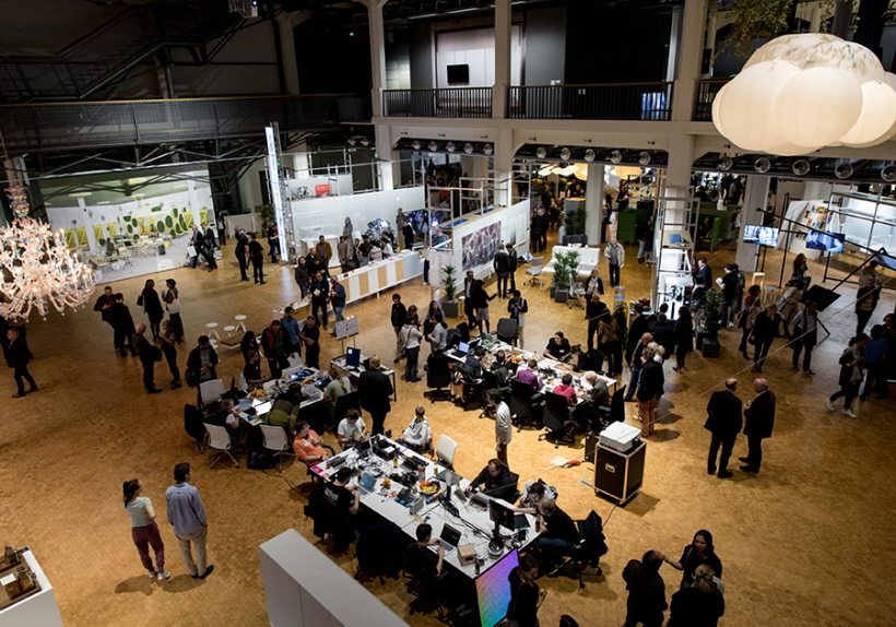 Blick in die Ausstellung „Open Codes“ Bild: ZKM Karlsruhe, 2017