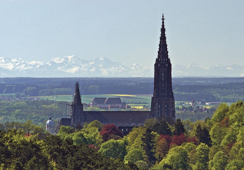 Hoch hinaus, um weit zu blicken: Die Innovationsregion Ulm macht’s möglich. Foto: Gerhard Kolb