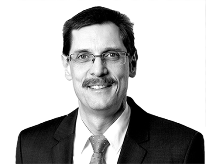 Dr. Elmar Kroth