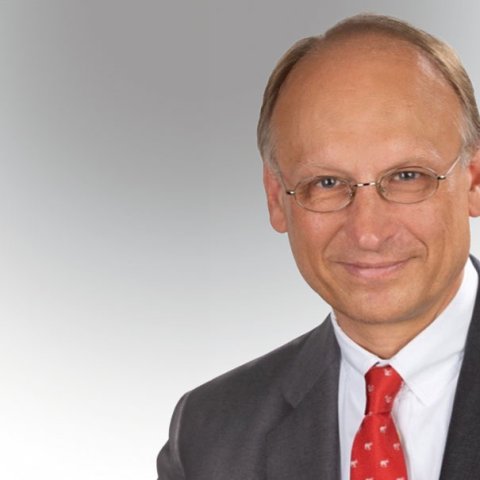 PROF. DR. MED. DR. RER. POL. NIELS BERGEMANN Ärztlicher Direktor und Chefarzt der PRIVATKLINIK REGENA Bad Brückenau