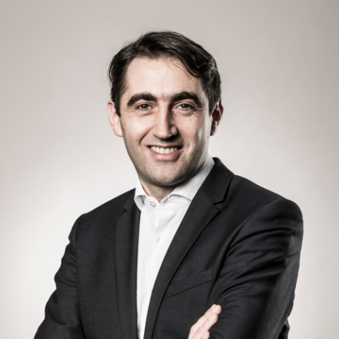 Interview mit Dr. Mike Körner, Gründer und Inhaber der Defence-Beratung ACTRANS. Seit mehr als 20 Jahren an der Schnittstelle von Strategie, Industrie und Verteidigung tätig.