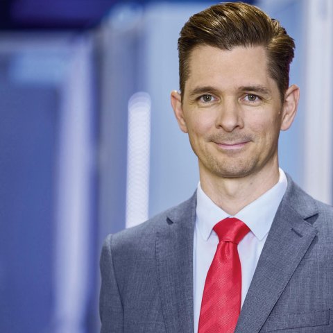 Philipp Guth, CTO, Rittal: „Für KI braucht es nicht nur Innovation bei Daten und Software, sondern auch neue Wege bei der IT mit Direct Liquid Cooling.“