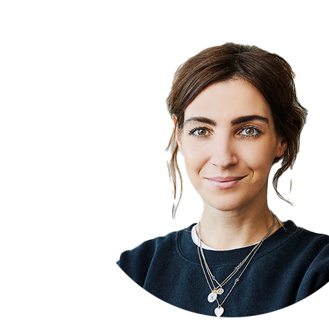 Karo Junker de Neui ist Managing Director bei Etribes, einer der führenden Digitalberatungen Deutschlands, und Expertin für E-Commerce und digitales Marketing.