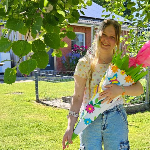 Madlene (18) hat Neurofibromatose Typ 1. Operationen und Therapien prägen ihr Leben – doch sie sagt sich: „Alles wird gut und glaub an dich.“