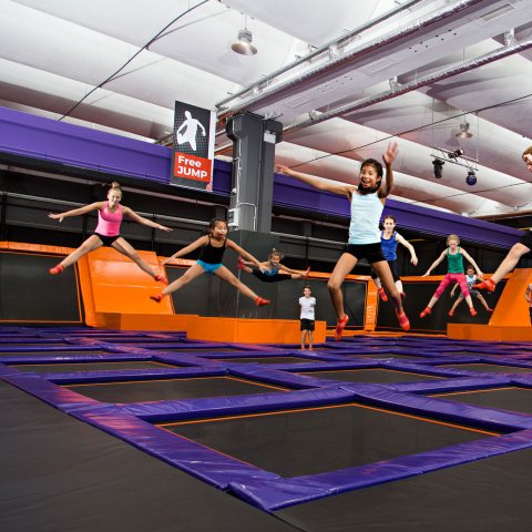 Spaß für die ganze Familie: Trampolinparks von JUMP House
