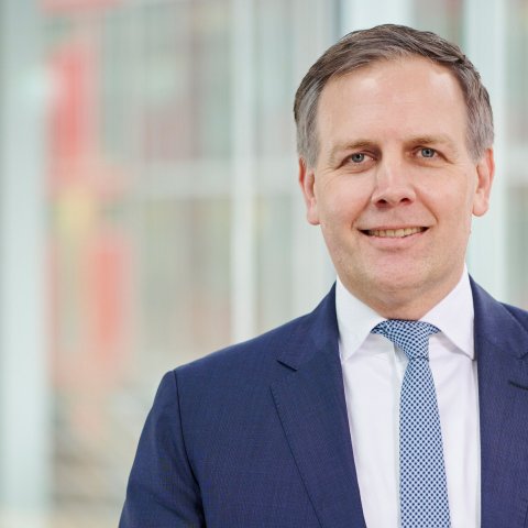 GUNDOLF SCHWEPPE, CCO, Sales bei Uniper