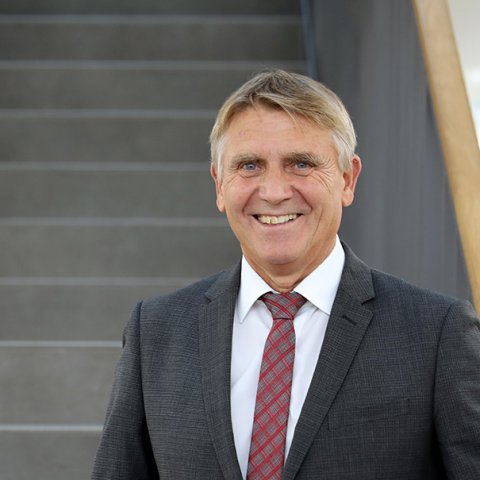 Dr. Hans-Jürgen Schlindwein, Leiter Produktmanagement Kühlschmierstoffe bei Rhenus Lub